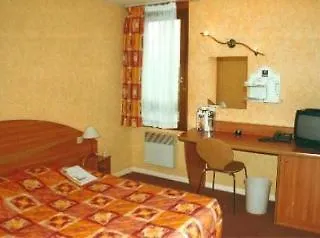 Ibis Styles Clermont-Ferrand Aeroport Hotel 3*,